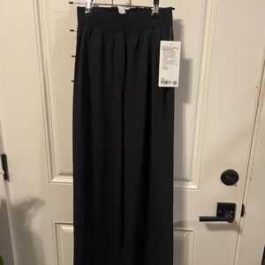 LULULEMON STRETCH RUFFLE-WAIST WIDE-LEG PANT